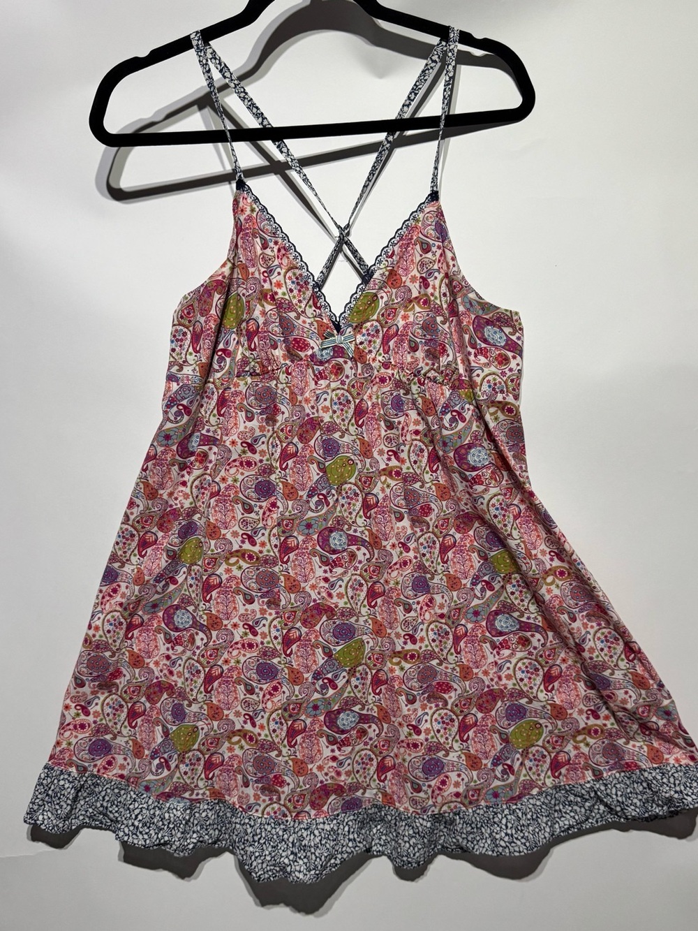 Liberty of London Pasiley Pink V Neck (y2k)